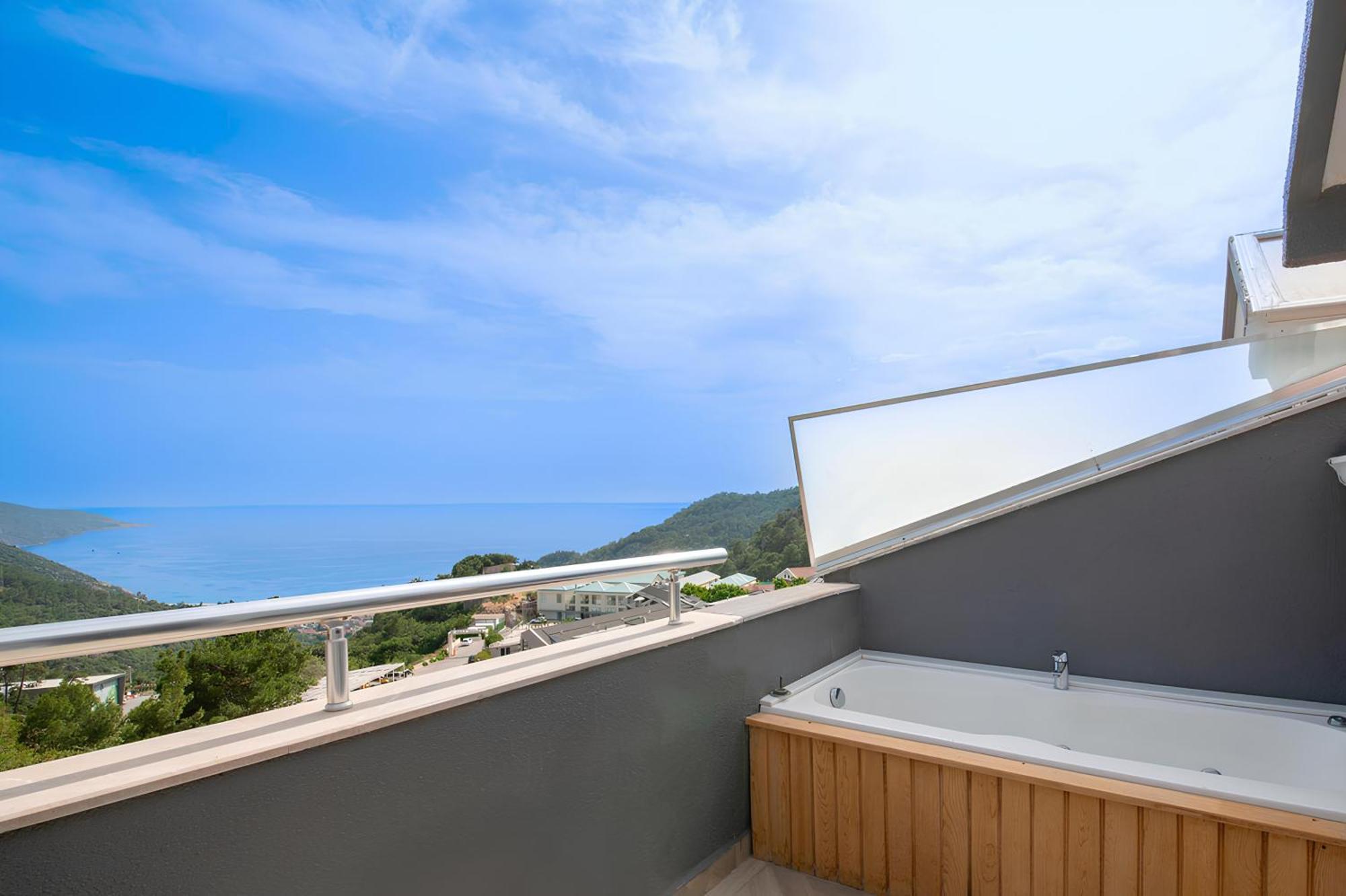 Ramada By Wyndham Fethiye Oludeniz Adult Only Hotell Exteriör bild