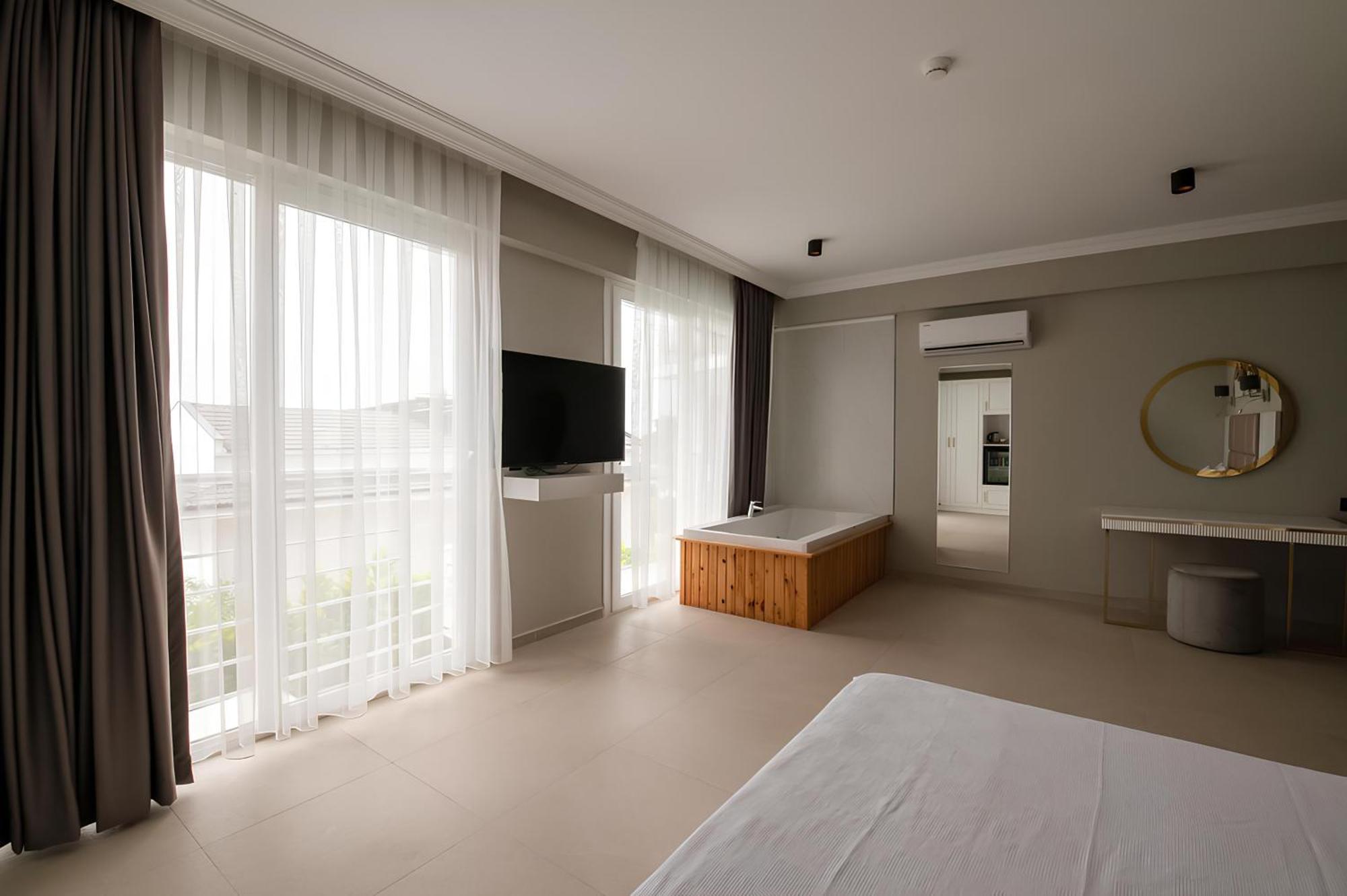 Ramada By Wyndham Fethiye Oludeniz Adult Only Hotell Exteriör bild
