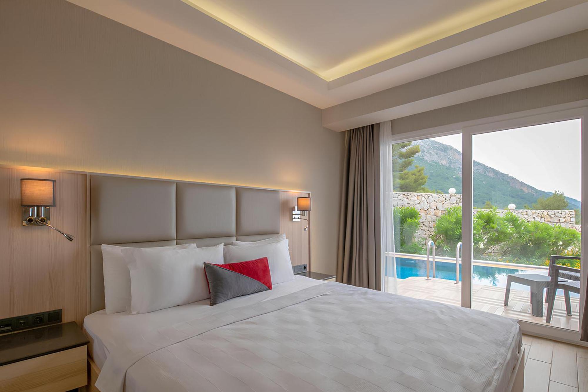 Ramada By Wyndham Fethiye Oludeniz Adult Only Hotell Exteriör bild
