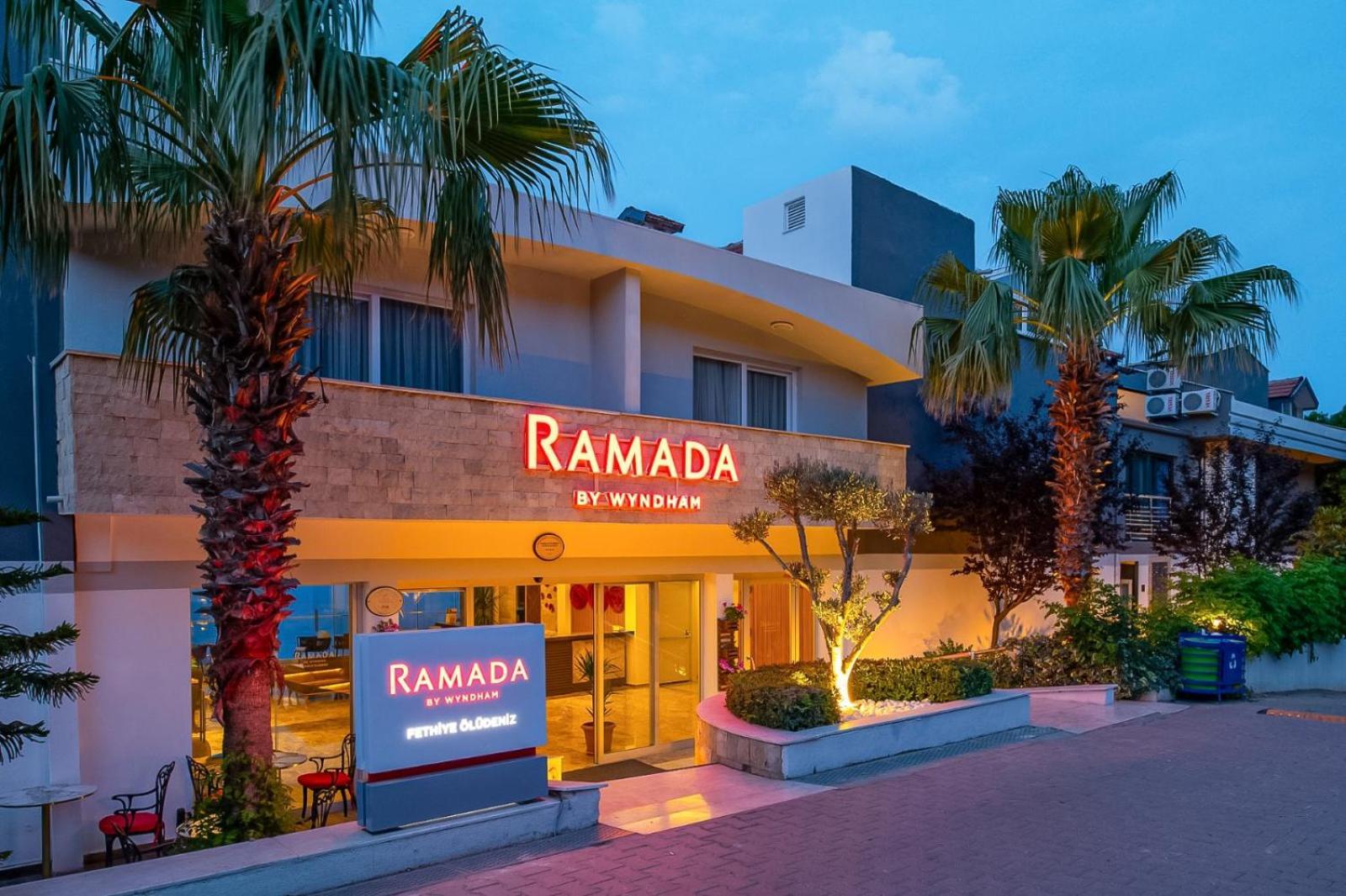 Ramada By Wyndham Fethiye Oludeniz Adult Only Hotell Exteriör bild