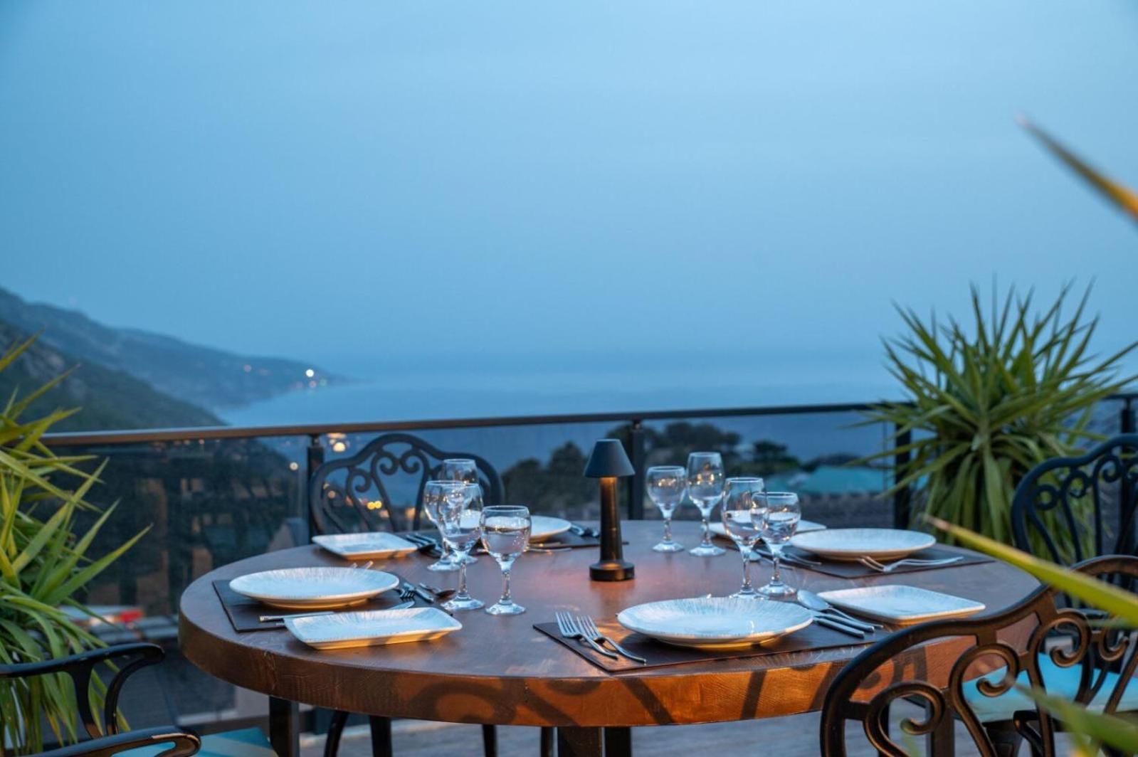 Ramada By Wyndham Fethiye Oludeniz Adult Only Hotell Exteriör bild