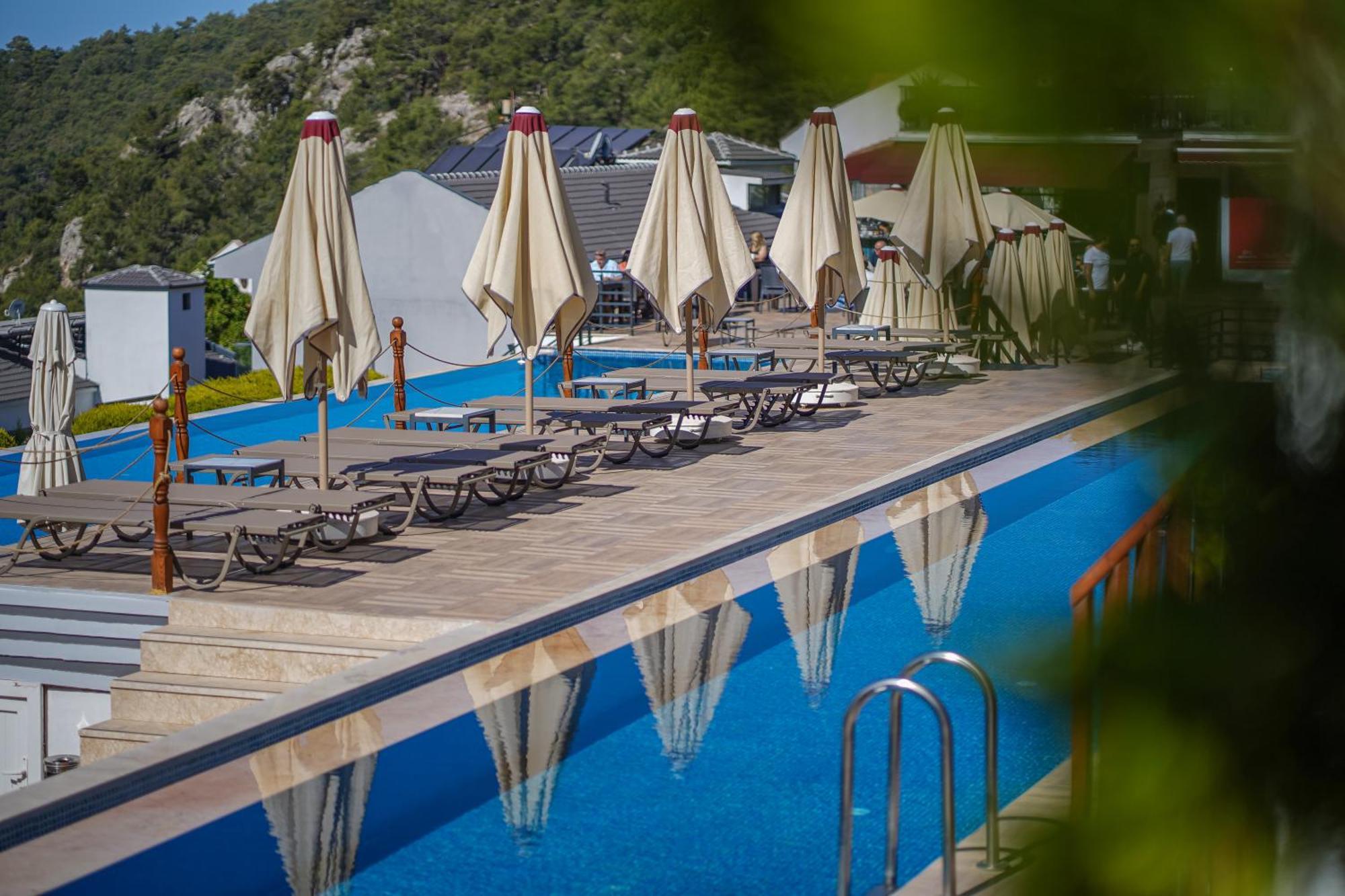Ramada By Wyndham Fethiye Oludeniz Adult Only Hotell Exteriör bild