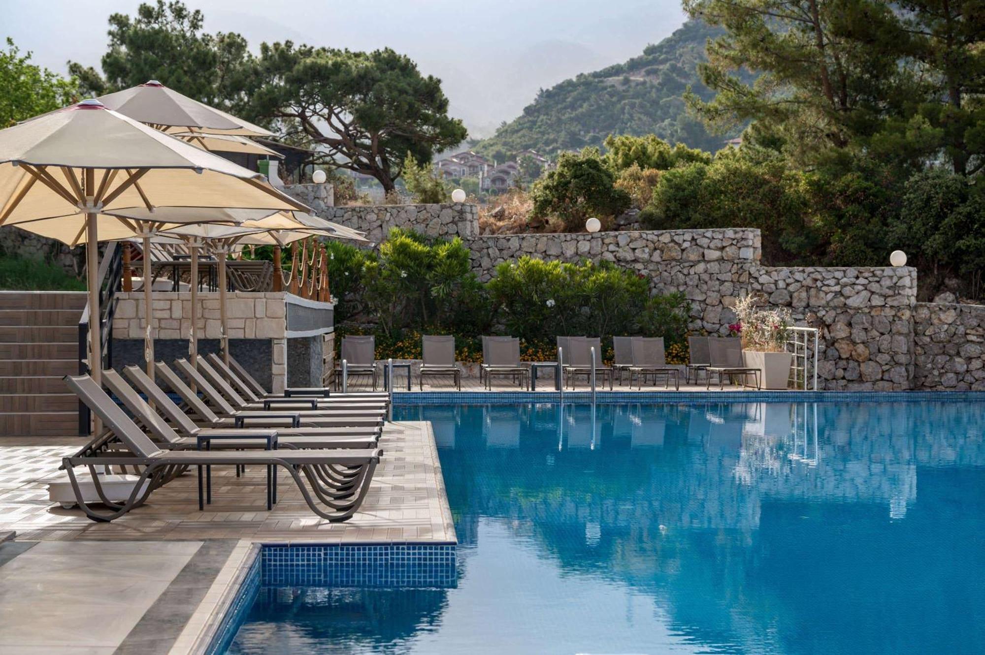 Ramada By Wyndham Fethiye Oludeniz Adult Only Hotell Exteriör bild