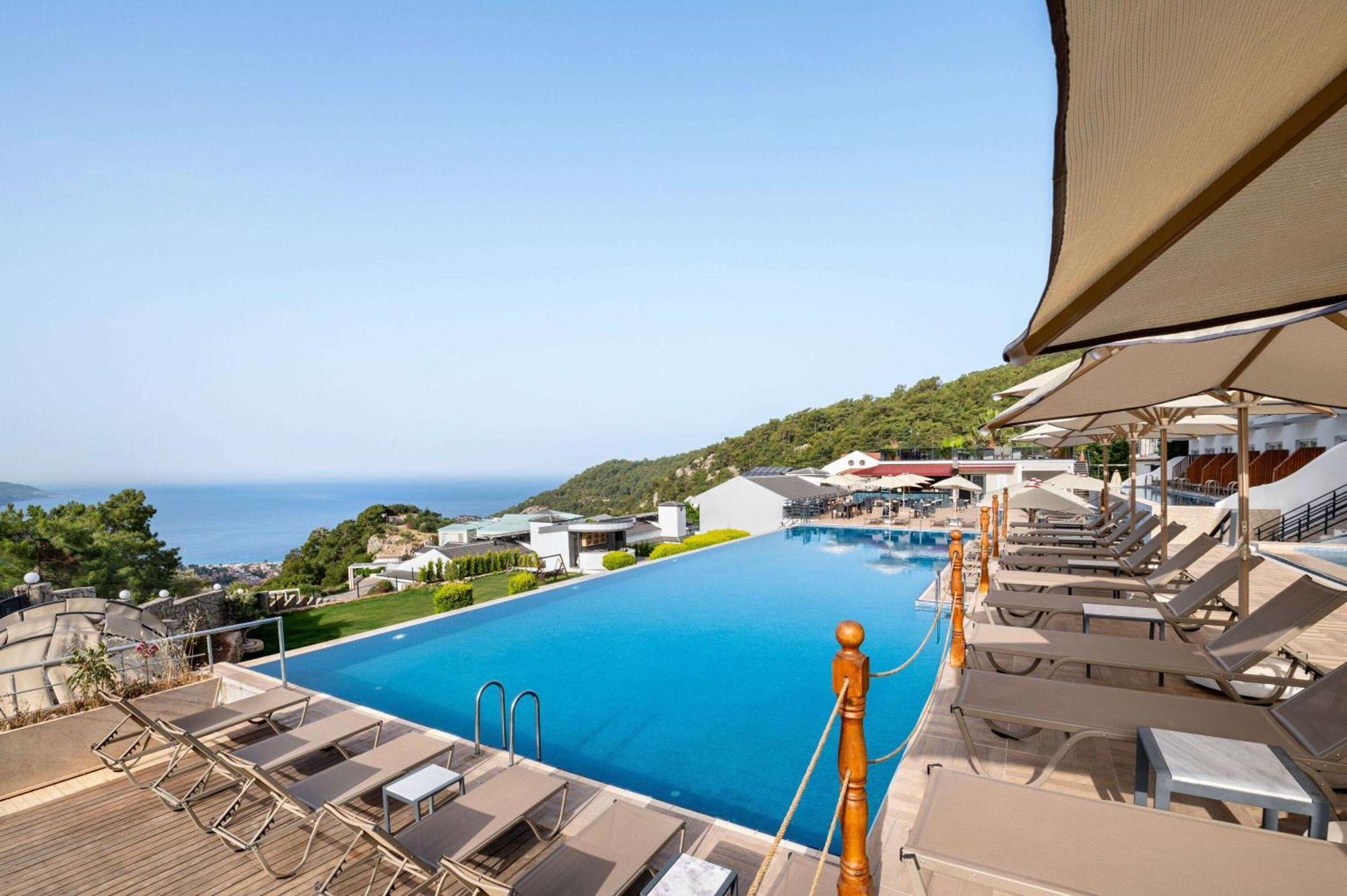 Ramada By Wyndham Fethiye Oludeniz Adult Only Hotell Exteriör bild